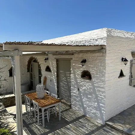 Casa * Páros