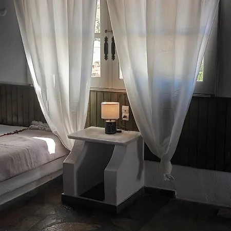 Casa * Páros